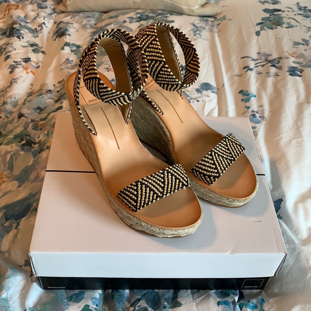 Dolce Vita Sandals